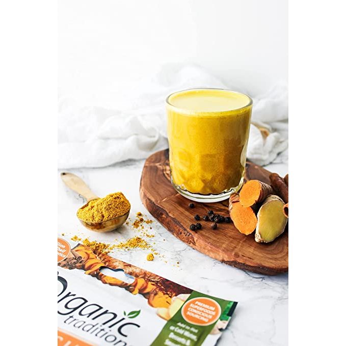 Organic Tumeric Latte with Saffron and Probiotics